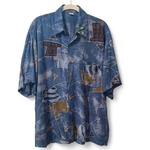 90s geometric 100% Rayon blue men's button up shirt w/ wood buttons Size M